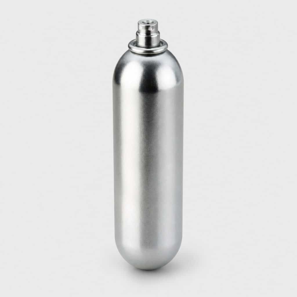 Cartouche de gaz à vis premium de 230 g sur fond clair